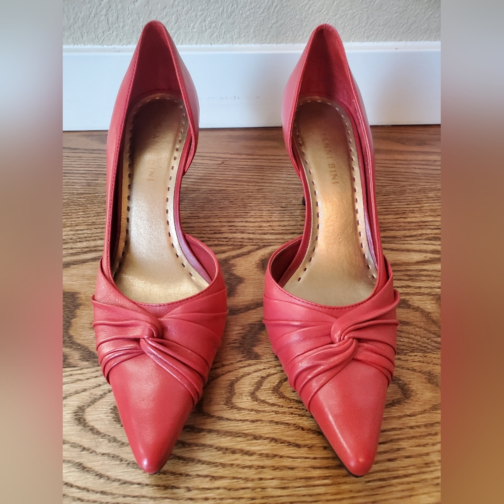 Gianni Bini Swing Heels "POP RED" Leather Pumps 8M